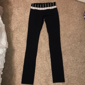 Black lululemon straight legged leggings.